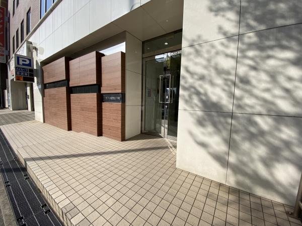 リリファ横濱山下町　エントランス