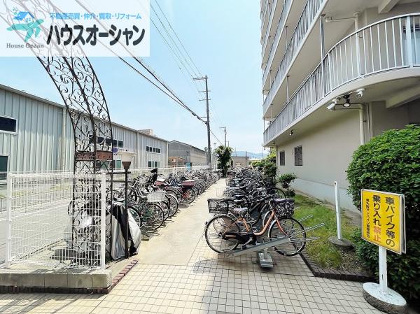 東大阪サンハイツ　駐輪場