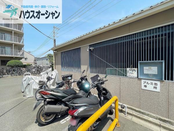 東大阪サンハイツ　バイク置き場