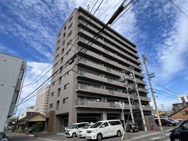 ロイヤルガーデン丸亀駅前　外観