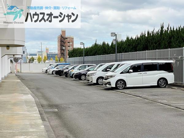 コピアス八尾　駐車場