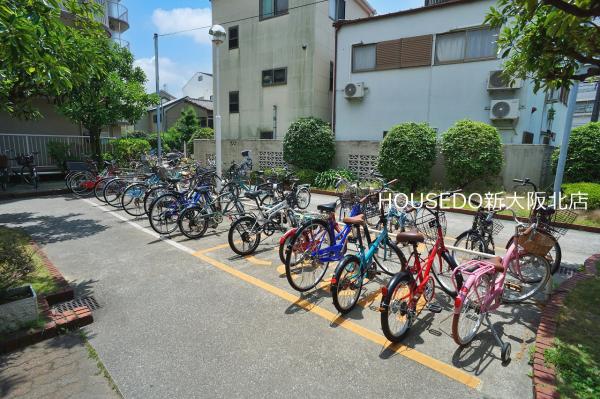 ユニハイム千船１号棟　駐輪場